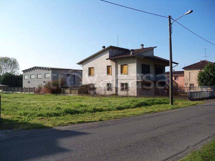 Casa Indipendente in in vendita da privato a Verrua Po via Tre Martiri, 46