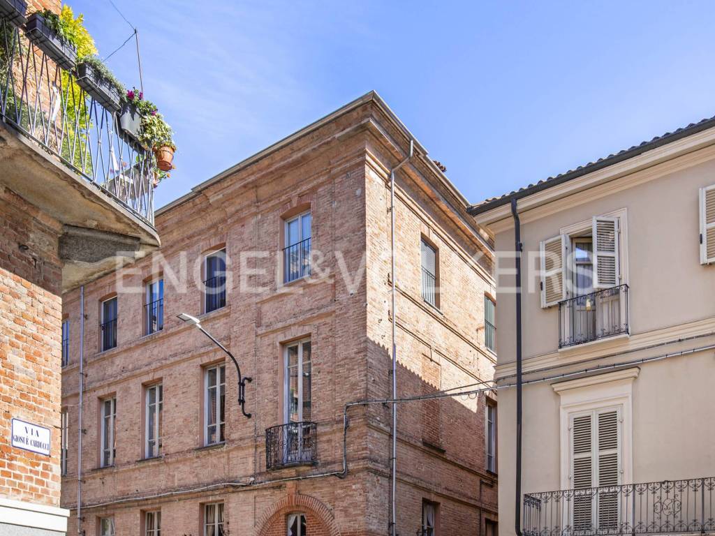 Appartamento in vendita ad Asti corso Vittorio Alfieri, 284