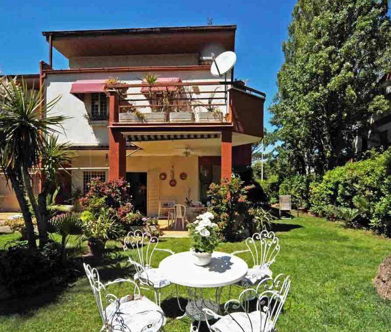 Villa a Schiera in affitto a Fiumicino via Porto Maurizio