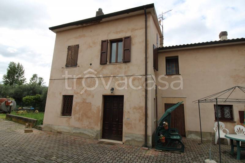 Colonica in vendita a Maiolati Spontini via Vallati, 2