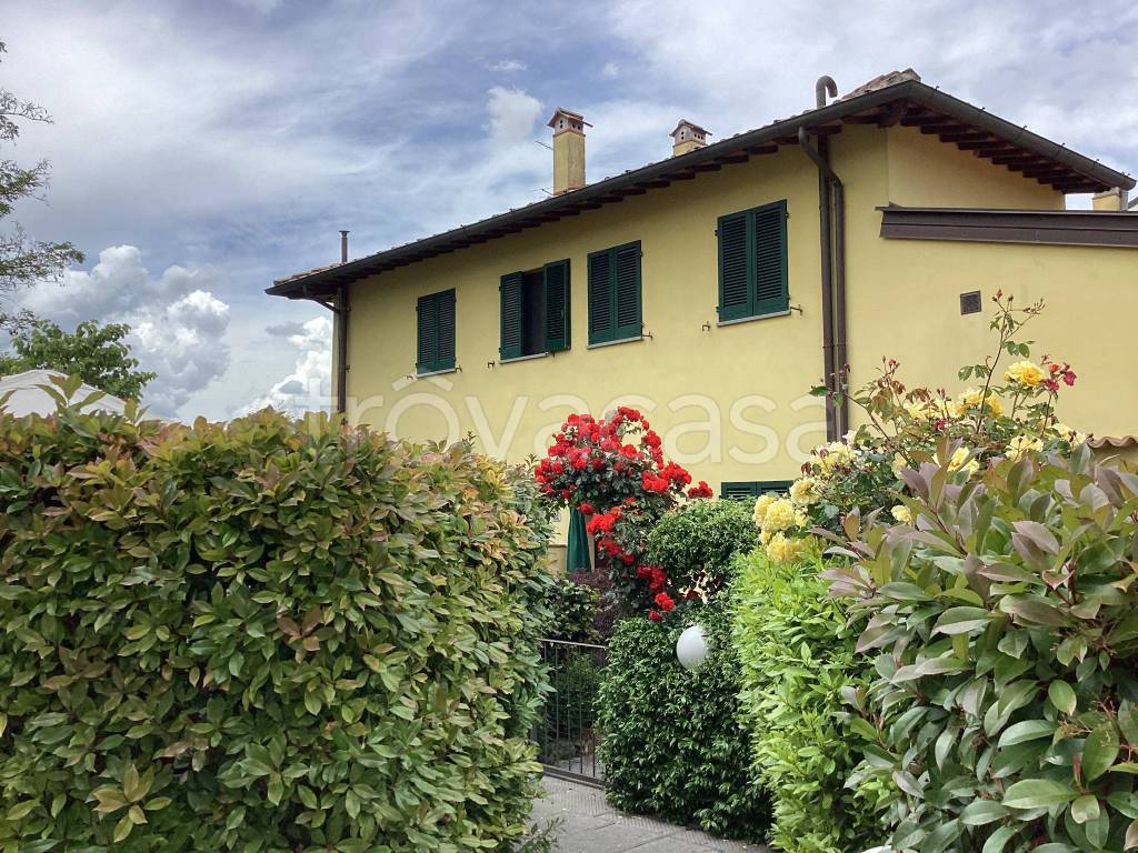 Appartamento in in vendita da privato a Prato via Bruno Ciari, 17