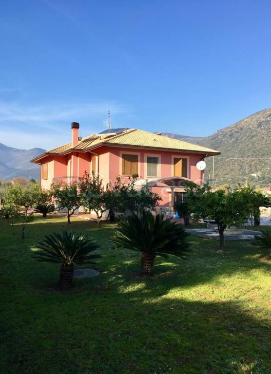 Villa in in vendita da privato a Monte San Biagio