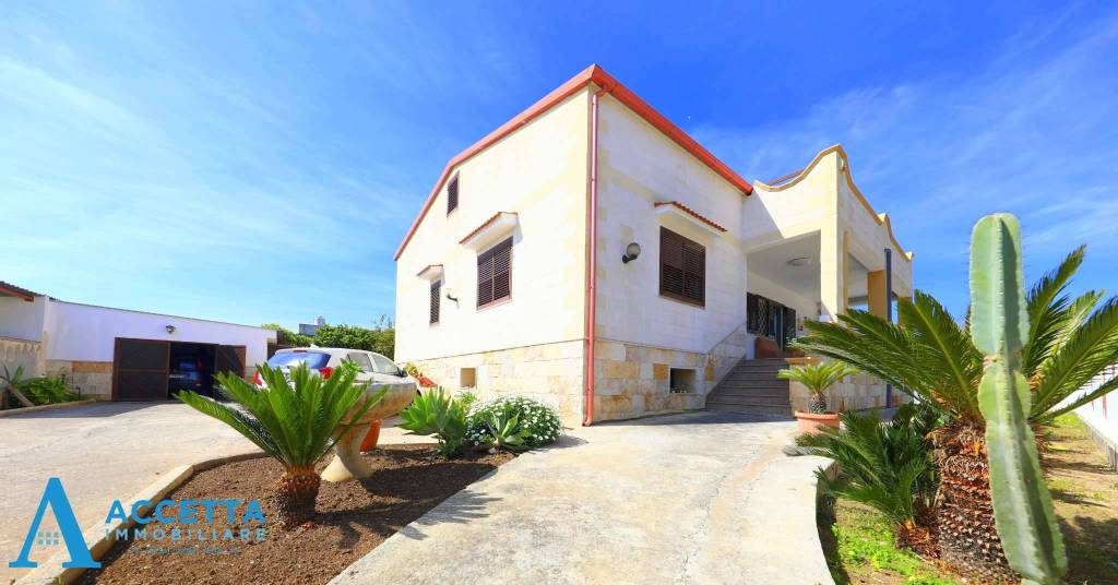Villa in vendita a Taranto via Murici
