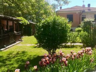 Villa in in vendita da privato a sannazzaro de' burgondi via mezzano, 13