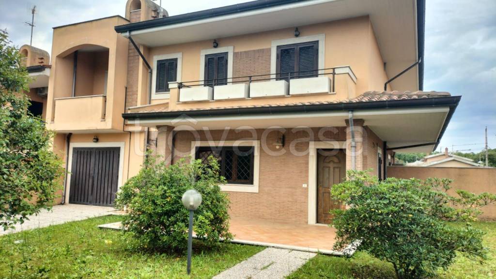 Villa Bifamiliare in vendita ad Anzio via Aosta