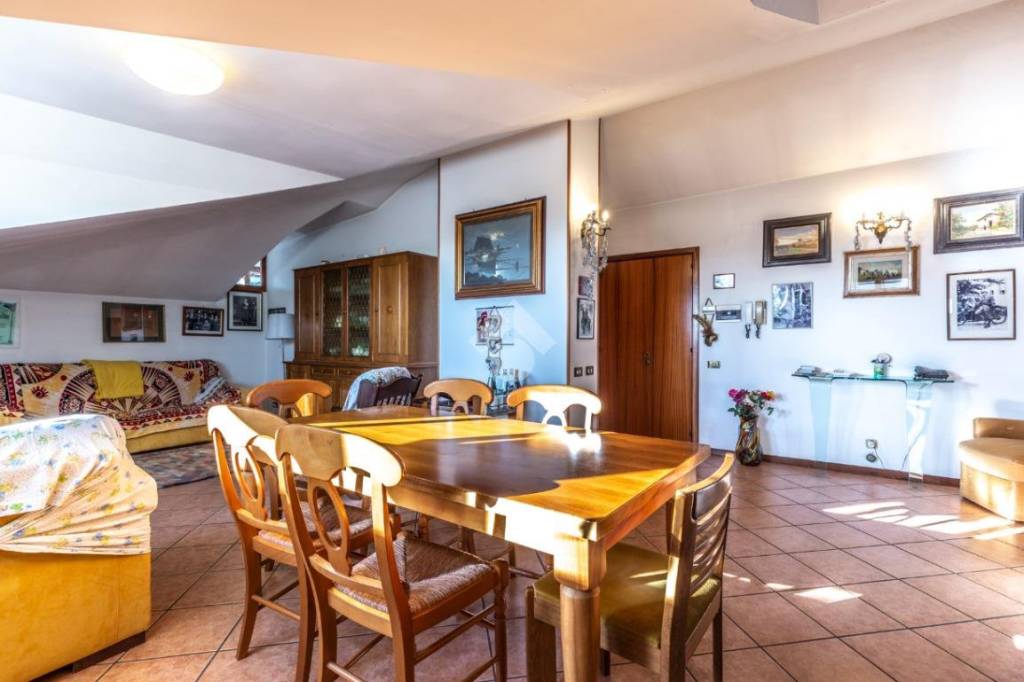 Appartamento in vendita a Pesaro via Del Cigno, 1