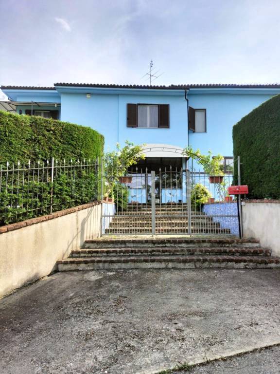Villa in vendita ad Asti località Cappuccini, 32