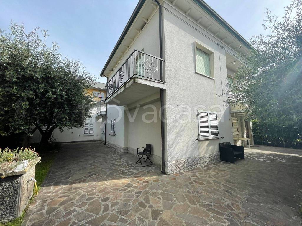 Villa Bifamiliare in vendita a Riccione viale Finale Ligure, 47