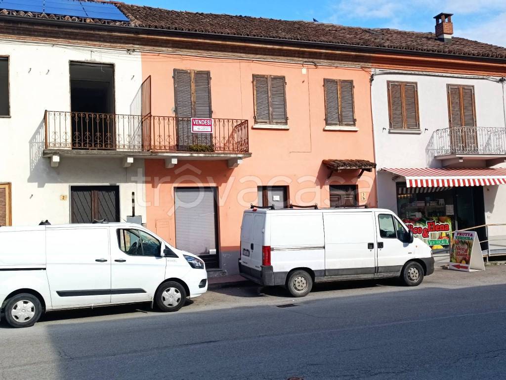 Casa Indipendente in vendita a Grinzane Cavour via Giuseppe Garibaldi, 139A