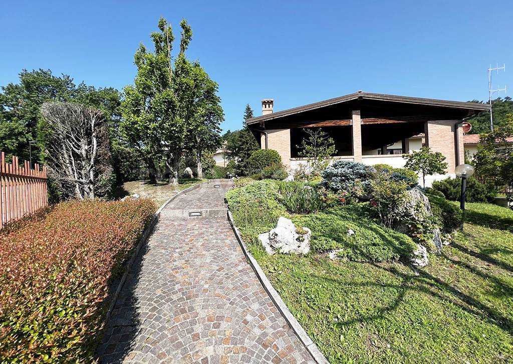 Villa in vendita a Castellarano via Ludovico Ariosto, 42