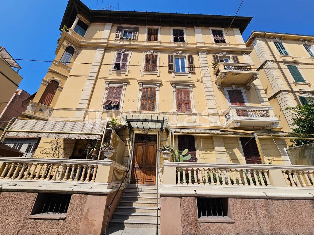 Appartamento in vendita a Sanremo corso degli Inglesi, 175