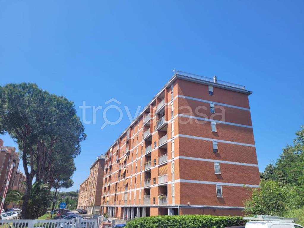 Appartamento in vendita a Roma via Piagge, 92