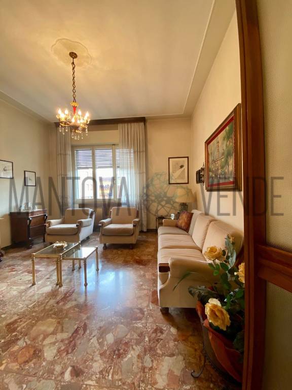 Appartamento in vendita a Mantova viale Luigi Vaschi
