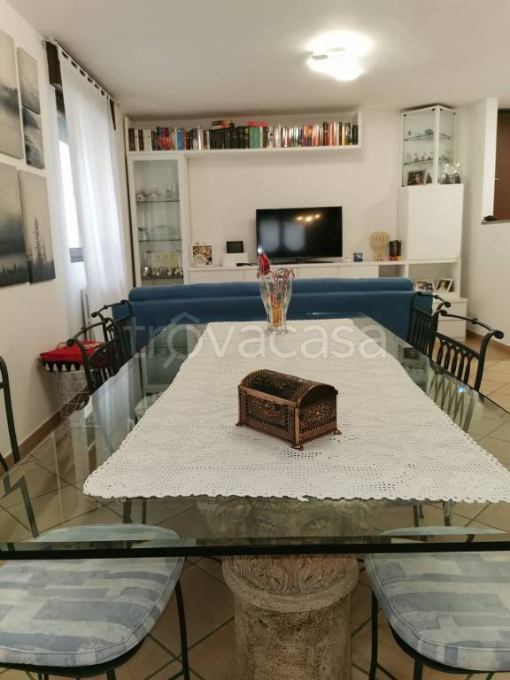Villa Bifamiliare in vendita a Paderno Dugnano via Amilcare Ponchielli, 12
