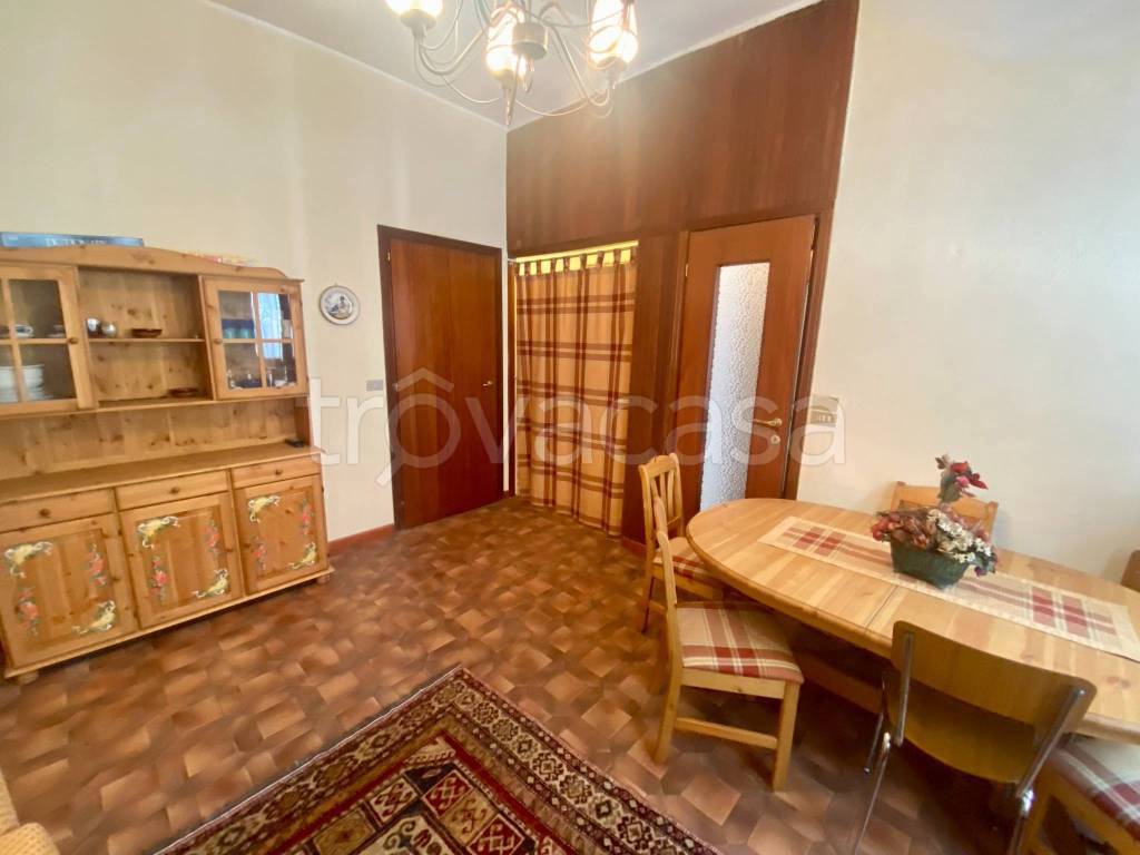 Appartamento in vendita a Bardonecchia viale della Vittoria, 52