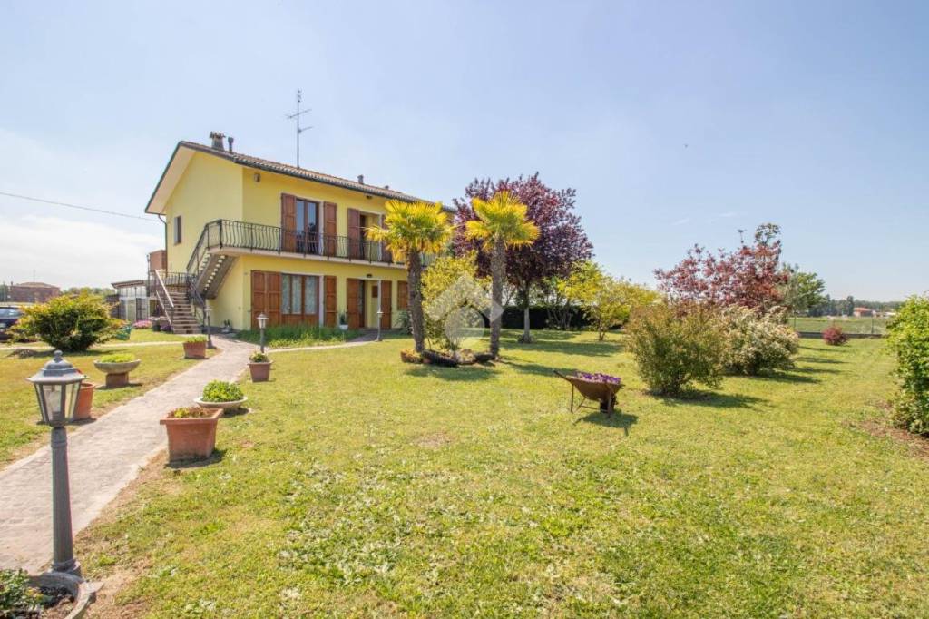 Villa Bifamiliare in vendita a Ravenna