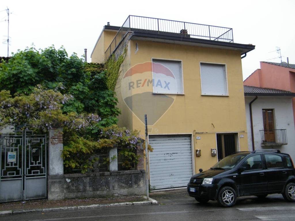Casa Indipendente in vendita a Lama dei Peligni via Frentana, 51