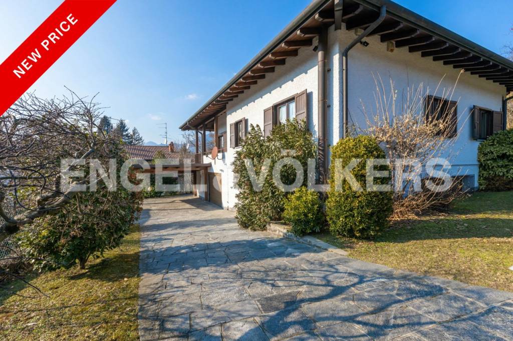 Villa in vendita a Bedero Valcuvia via Masciago Primo