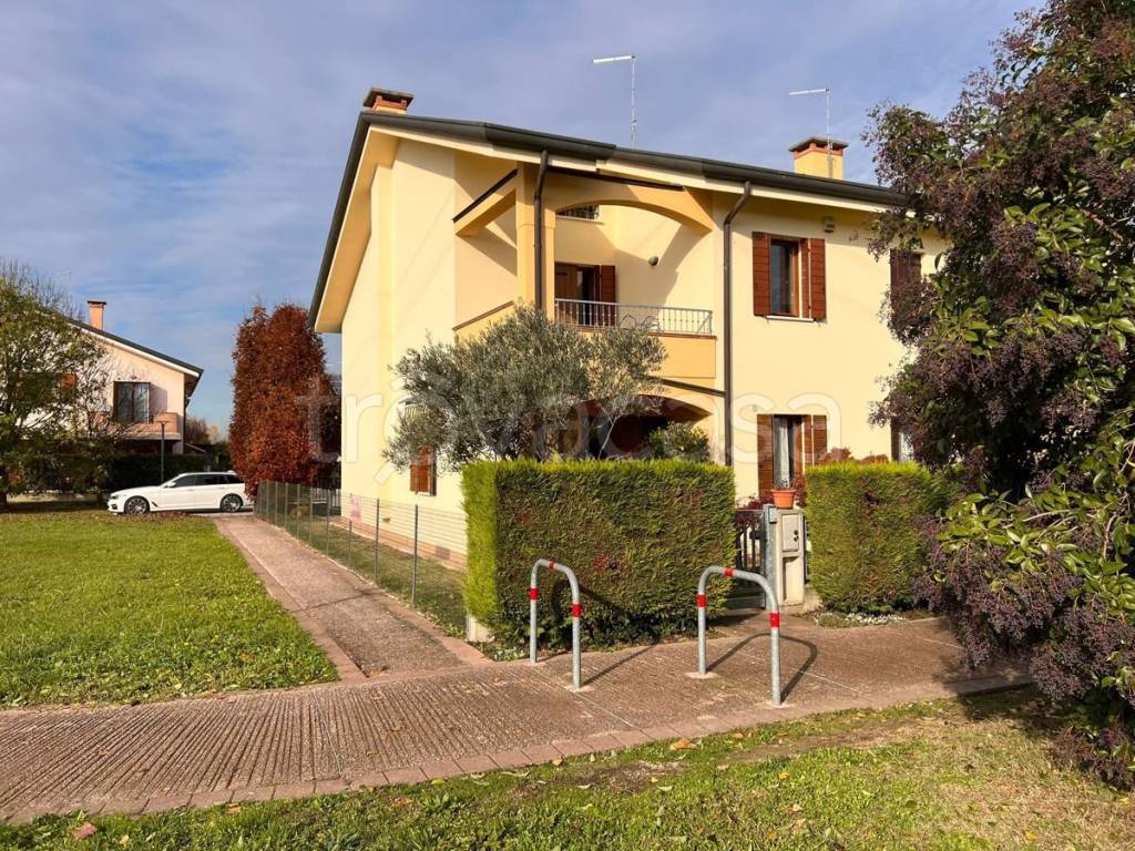 Villa a Schiera in vendita a Cadoneghe via Gaetano Rigotti