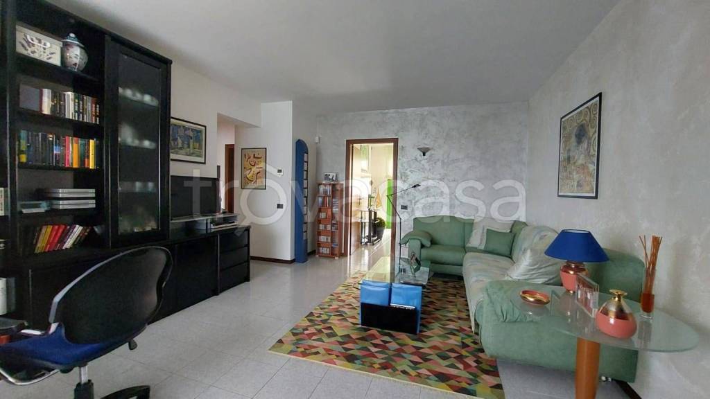 Appartamento in vendita a Ciserano via Don Francesco Rota