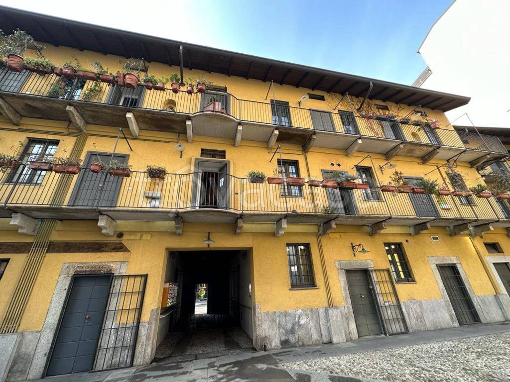 Appartamento in vendita a Milano via Luigi Canonica, 72