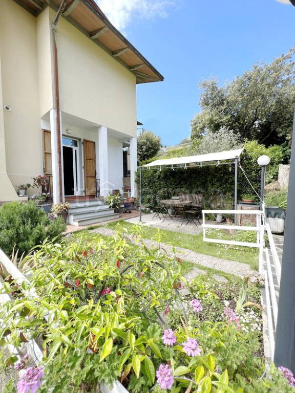 Villa a Schiera in vendita a Lerici