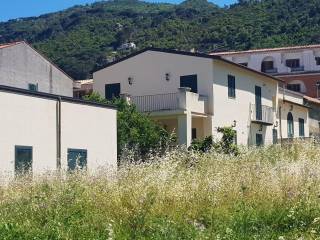 Villa bifamiliare in in affitto da privato a cefalù via giovanni meli, 1