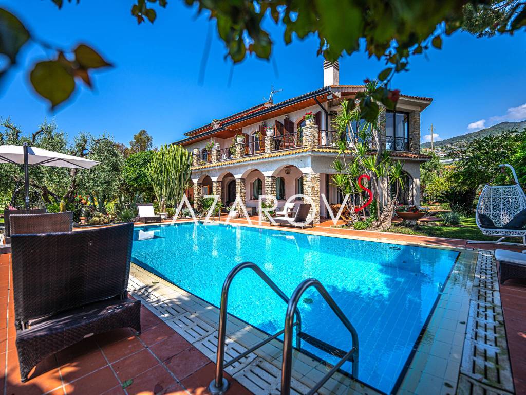 Villa in vendita a Sanremo via Padre Semeria, 342