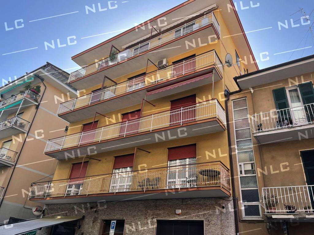 Appartamento in vendita a Lavagna via Cesare Battisti