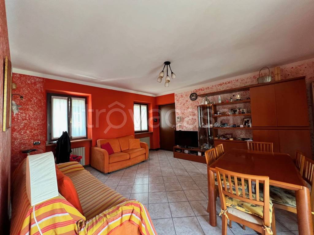 Appartamento in vendita a Cesano Maderno piazza Gorizia