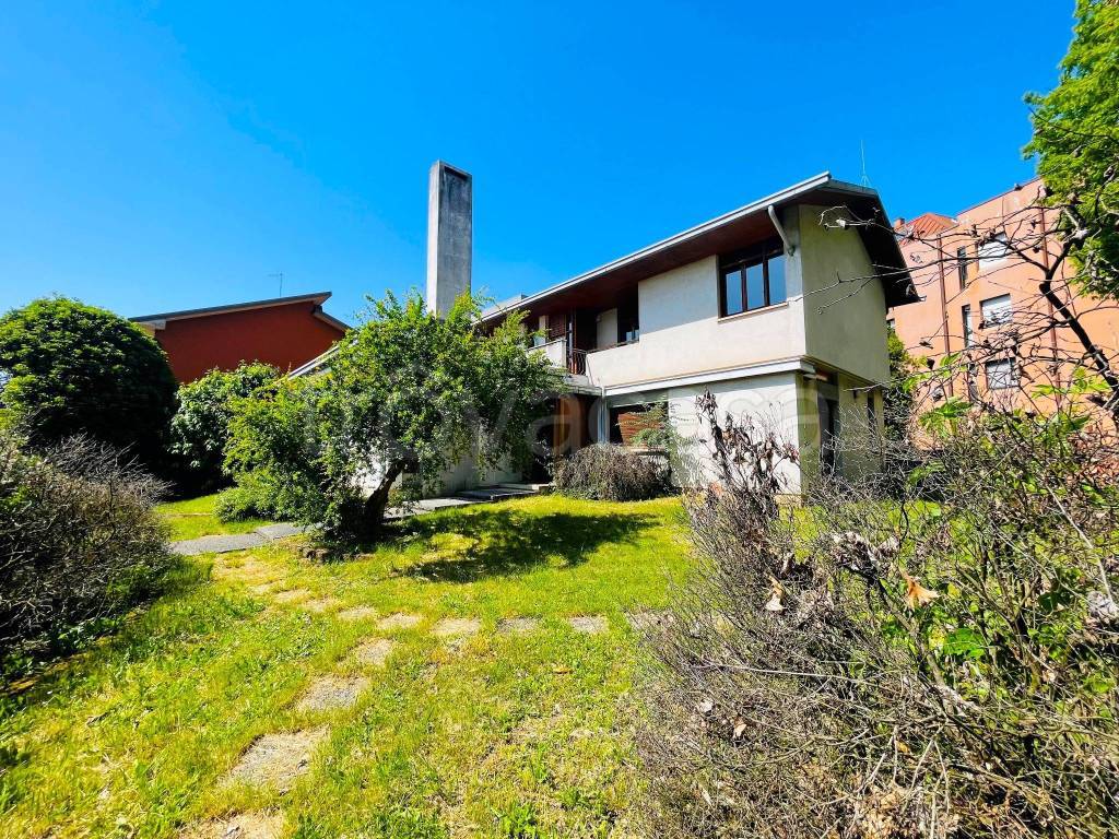Villa in vendita a Udine via Angelo Angeli, 1