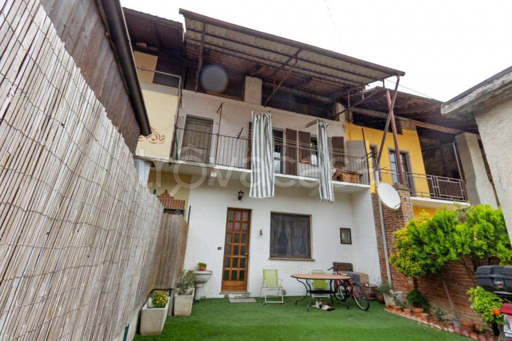 Casa Indipendente in vendita a Bosconero vicolo Rocatti, 3