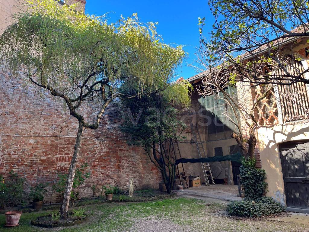 Casa Indipendente in vendita a San Colombano al Lambro corso Giuseppe Mazzini, 51