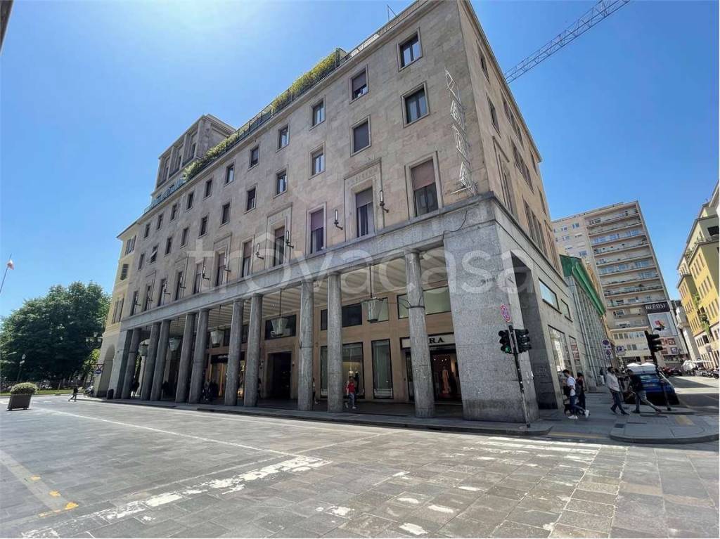 Appartamento in vendita a Torino via Roma, 366