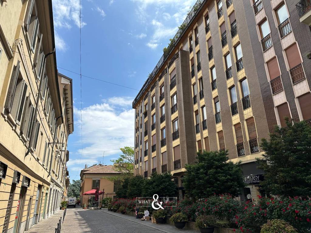 Appartamento in vendita a Monza via Padre Reginaldo Giuliani, 10
