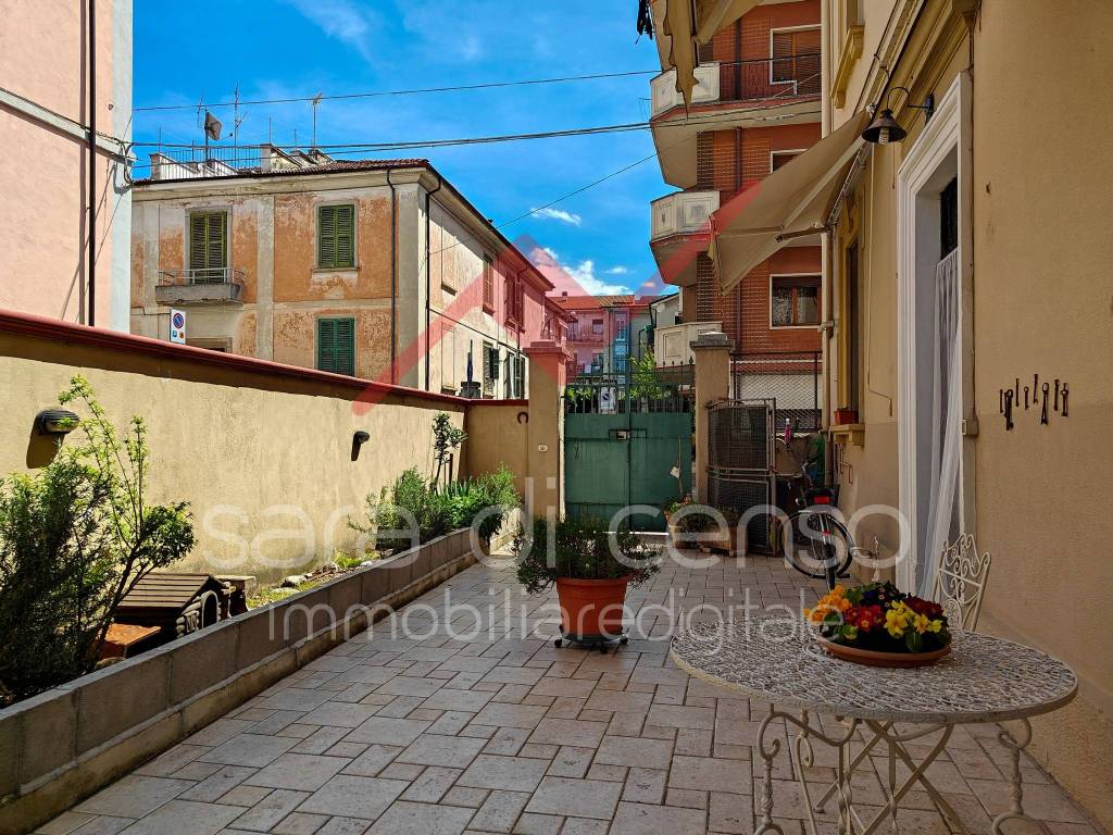 Villa Bifamiliare in vendita a Sulmona via Trento, 36