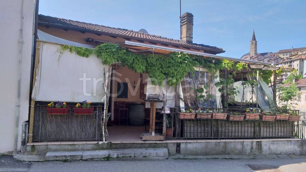 Bar in in vendita da privato a Belluno piazza San Lucano in Borgo Prà, 55