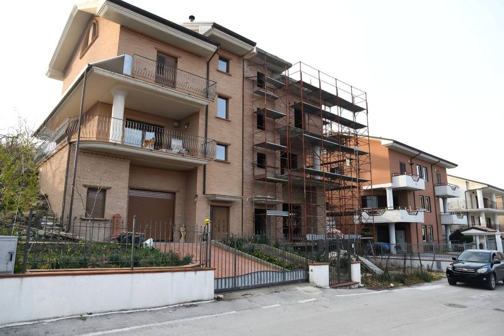 Villa in vendita a Deliceto via Giacomo Puccini, 9