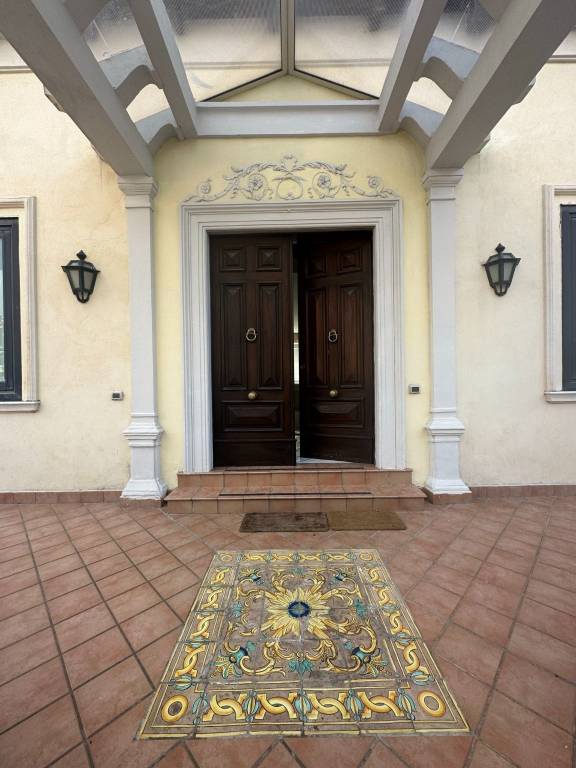 Villa in vendita a Vico Equense corso Gaetano Filangieri