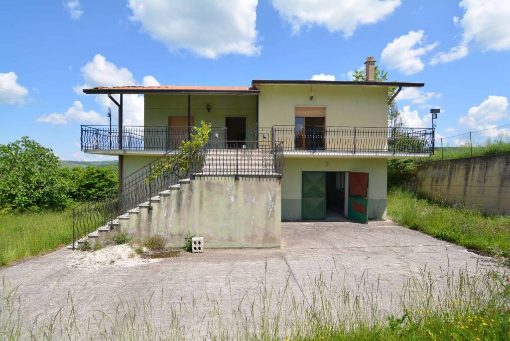 Villa in vendita a Morra De Sanctis