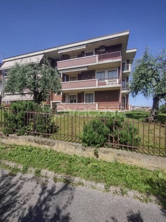 Appartamento in vendita a Desenzano del Garda via Giotto