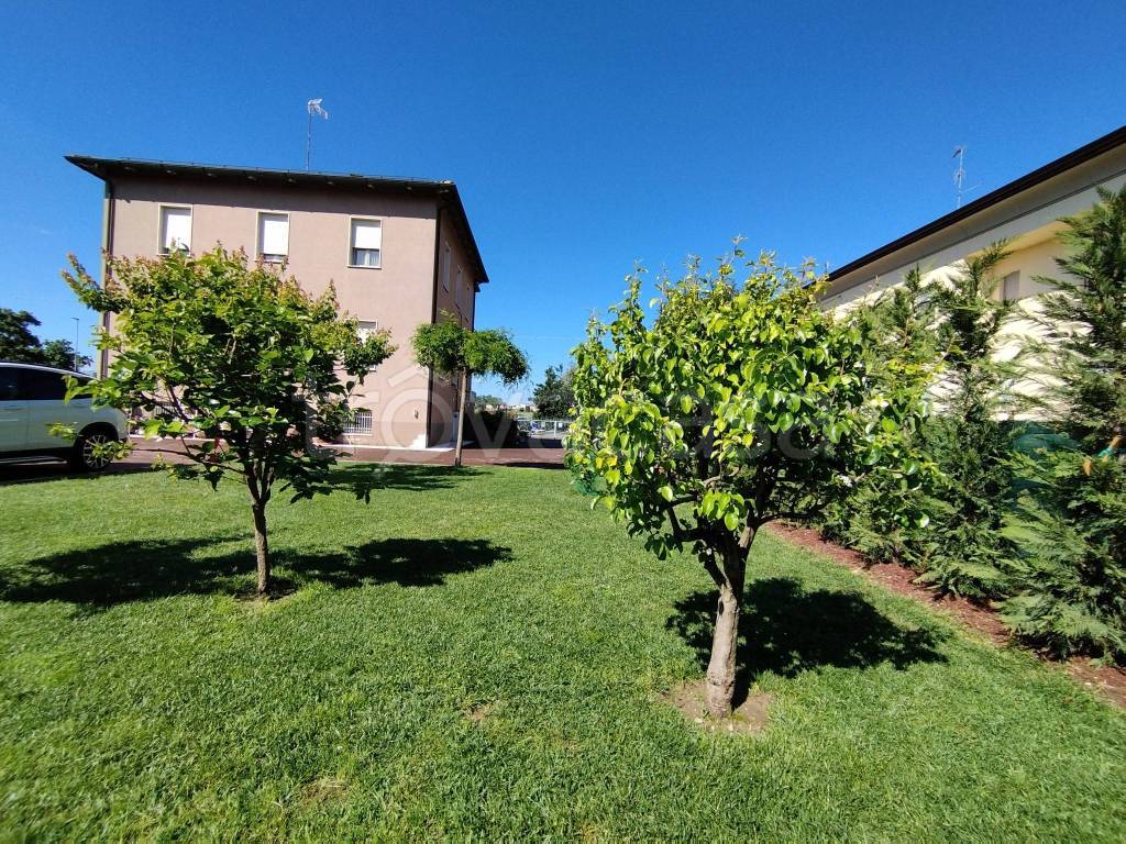 Villa Bifamiliare in vendita a Parma strada Traversetolo, 140
