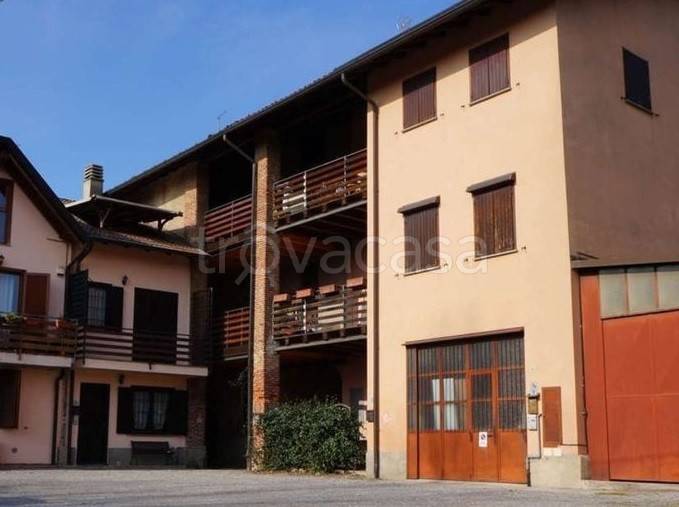 Appartamento in vendita a Barlassina via Cesare Balbo