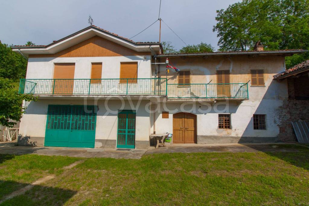 Casa Indipendente in vendita a Cherasco via Meane, 33