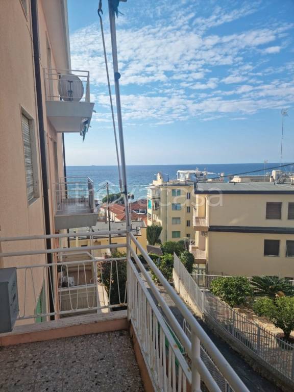Appartamento in vendita a Sanremo via Padre Semeria, 32