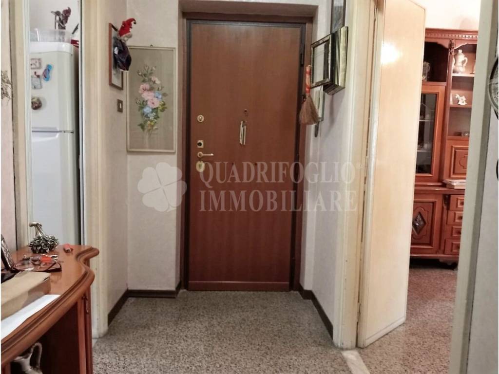 Appartamento in vendita a Roma via Adone Finardi, 2