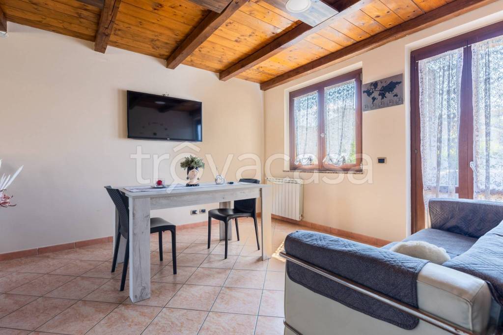 Villa a Schiera in vendita a Fiumicino via Mario Paolini
