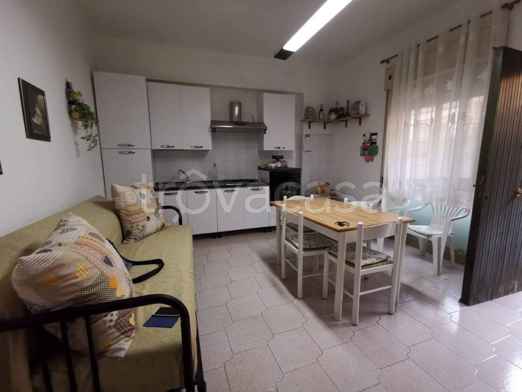 Appartamento in affitto a Sant'Alessio Siculo via Consolare Valeria