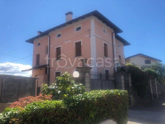 Casa Indipendente in in vendita da privato a San Giovanni al Natisone frazione San Giovanni al Natisone, 4
