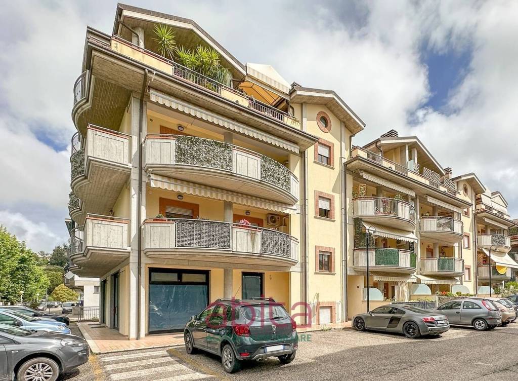 Appartamento in vendita a Spinetoli via Accesso stazione, 7